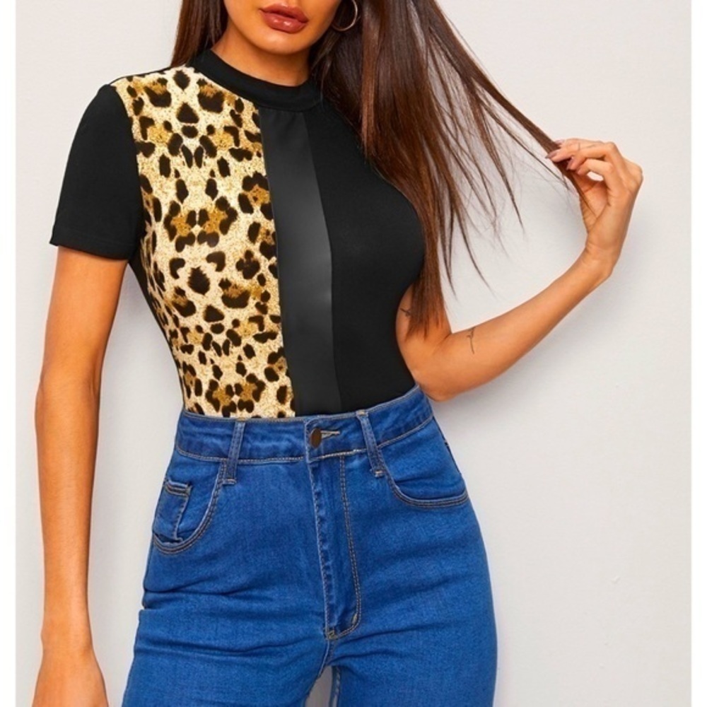 Leopard Print Tee - Picture 3 of 5